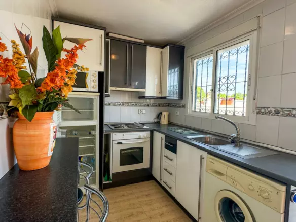 2-bedroom Town House In Orihuela, Spain (77 M²)