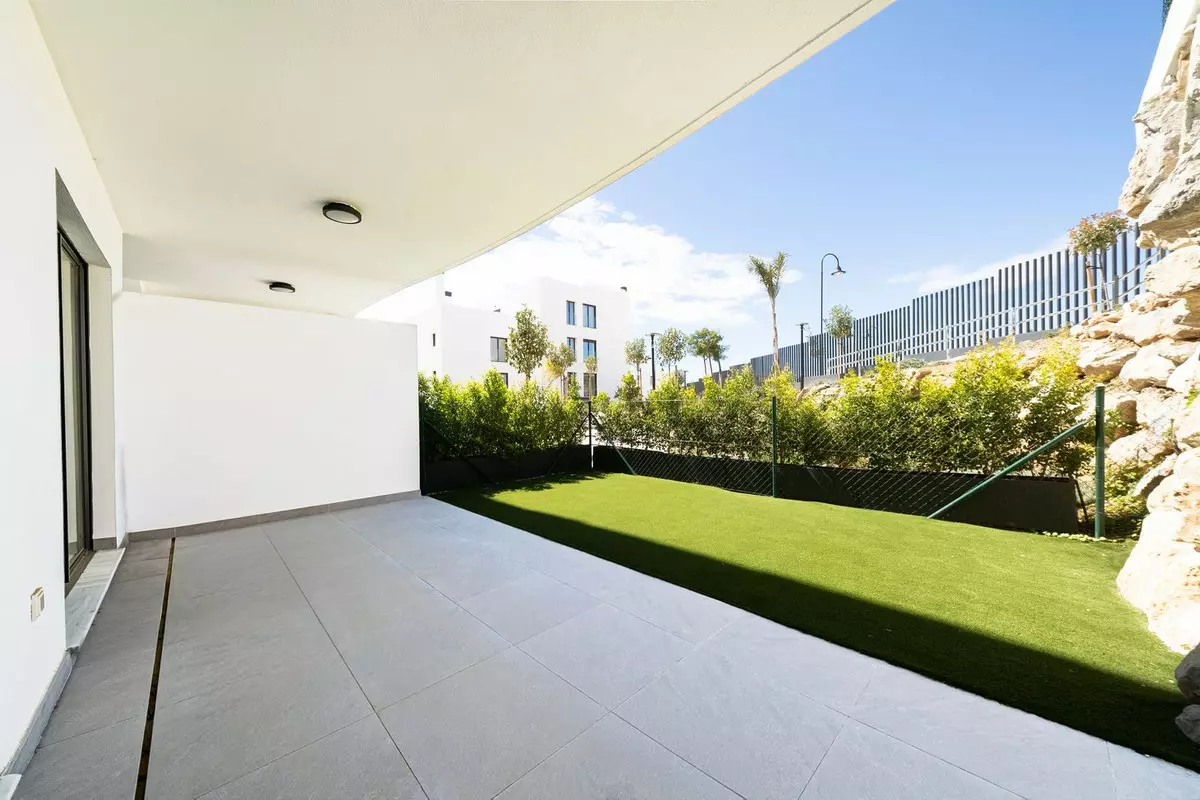 2-bedroom Apartment In Mijas, Spain (117 M²)