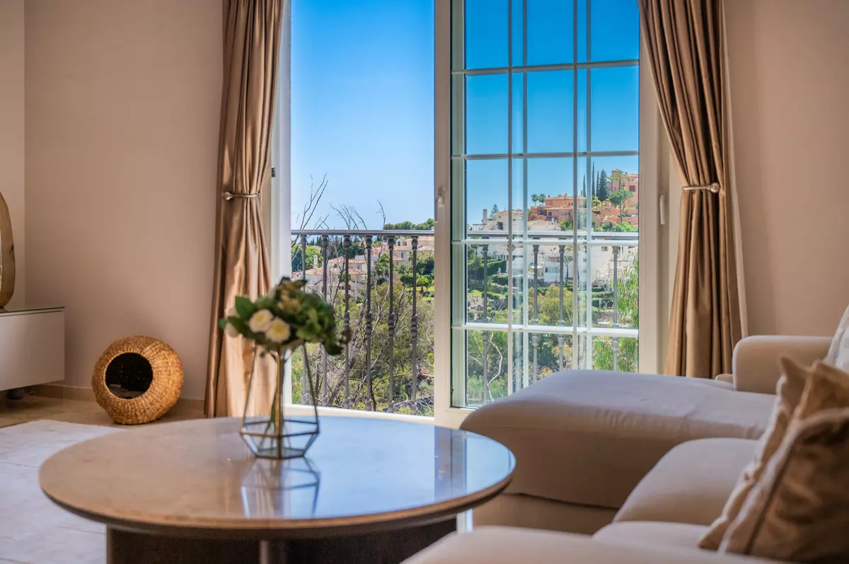 3-bedroom Villa In Marbella, Spain (204 M²)