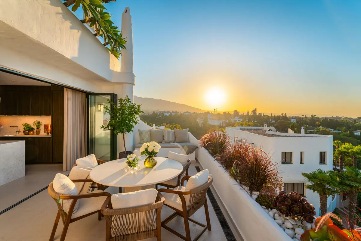 3-bedroom Apartment In Marbella, Spain (126 M²)