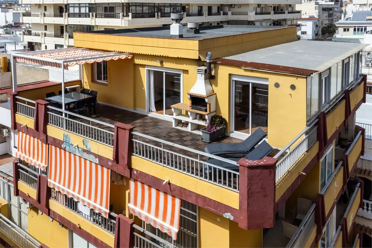 3-bedroom Apartment In Fuengirola, Spain (141 M²)