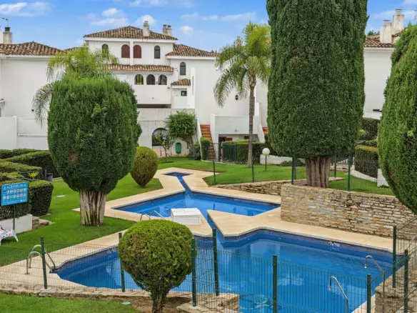 3-bedroom Town House In Estepona, Spain (141 M²)