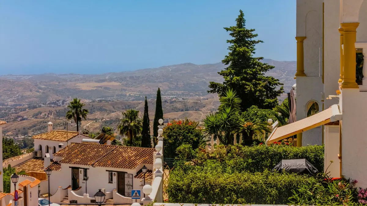 3-bedroom Villa In Mijas, Spain (111 M²)