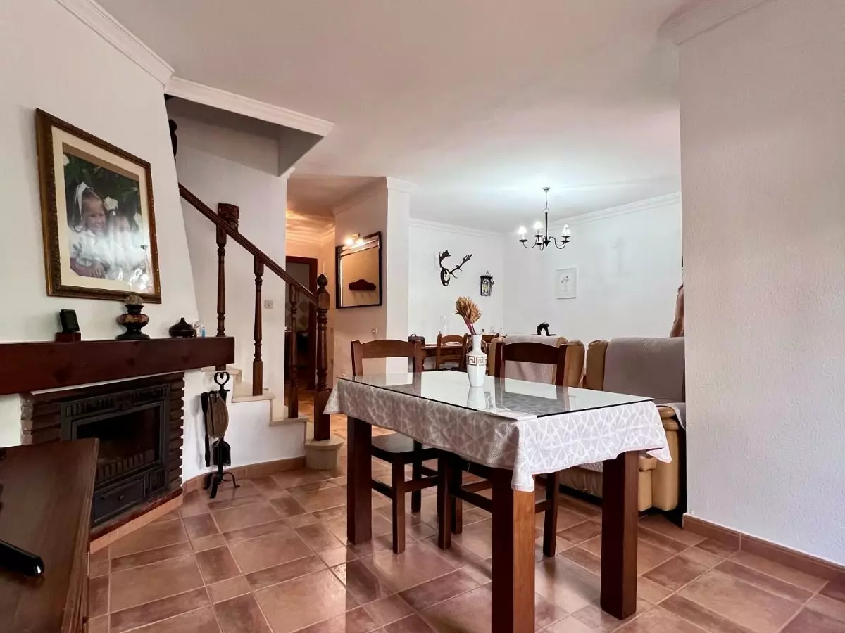 3-bedroom Town House In Estepona, Spain (120 M²)