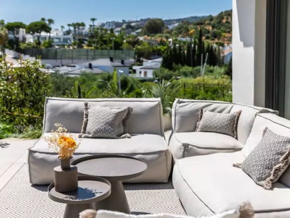 5-bedroom Villa In Marbella, Spain (785 M²)