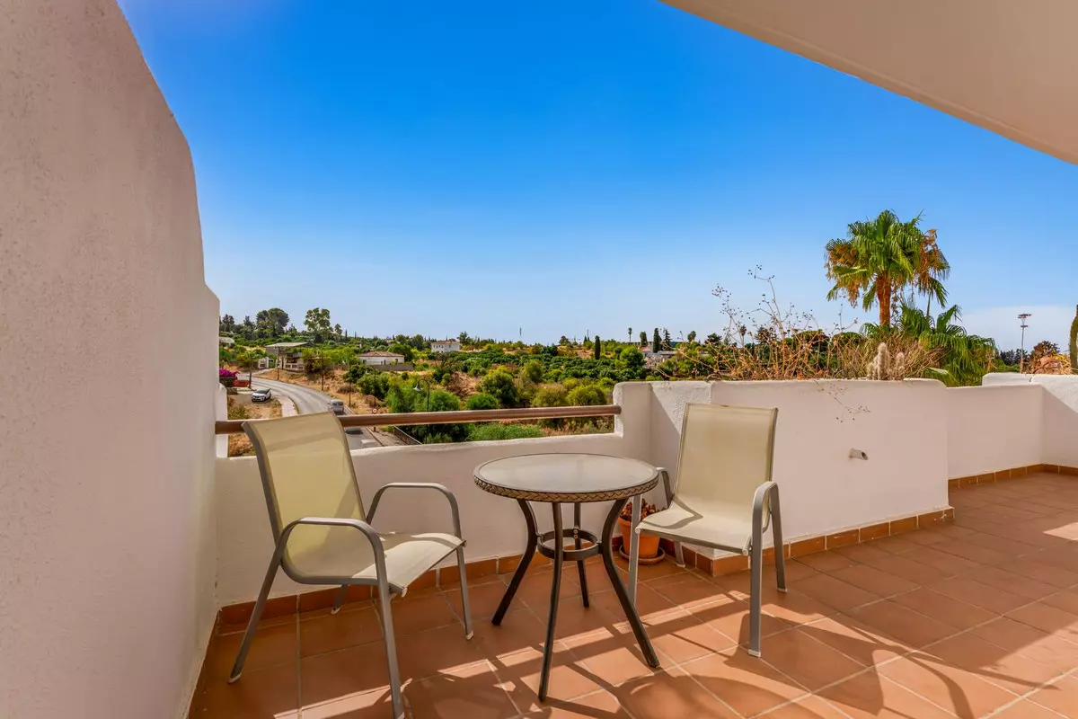 3-bedroom Apartment In Estepona, Spain (126 M²)