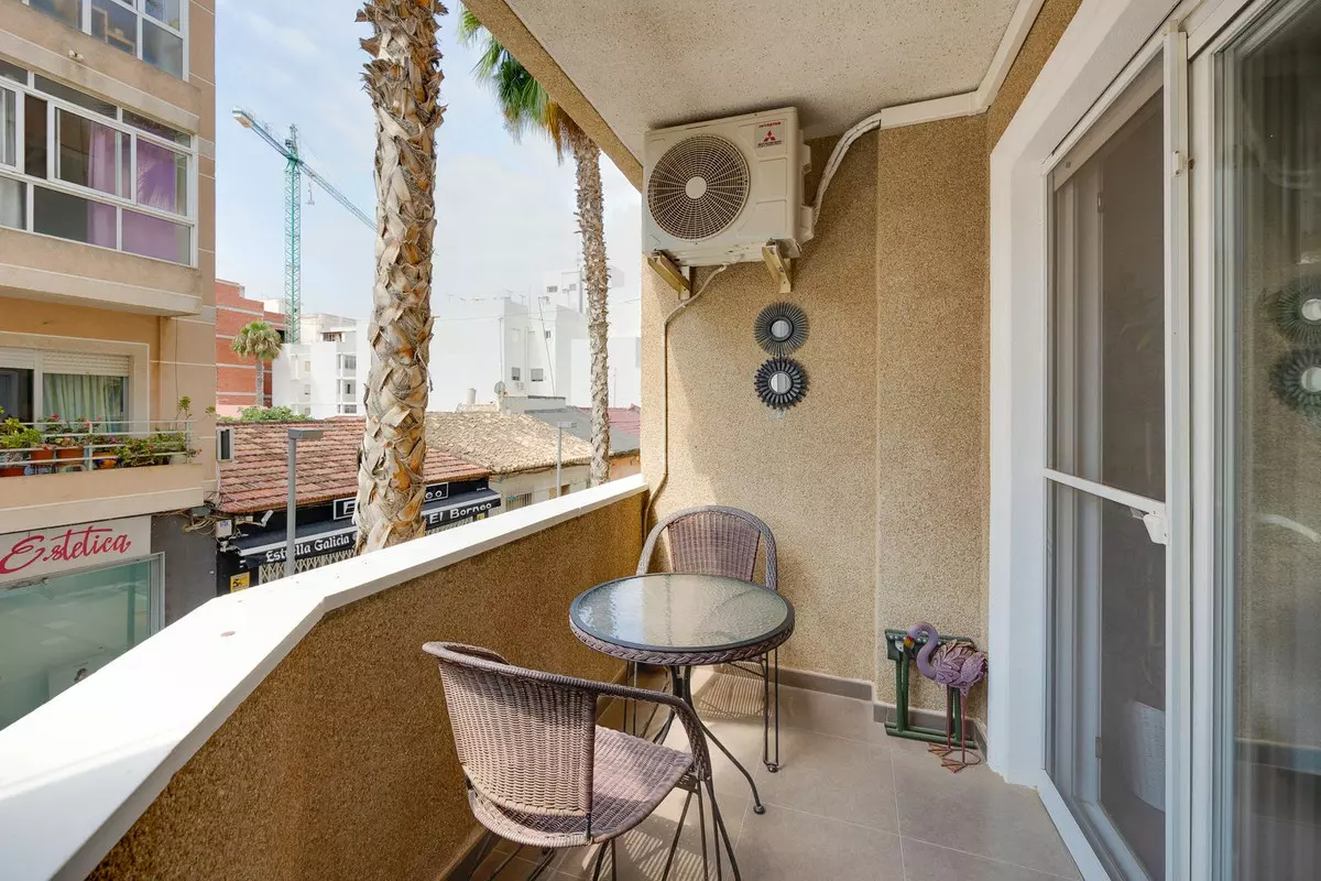 3-bedroom Apartment In Torrevieja, Spain (88 M²)