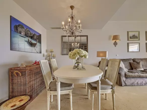 3-bedroom Apartment In Málaga, Spain (146 M²)