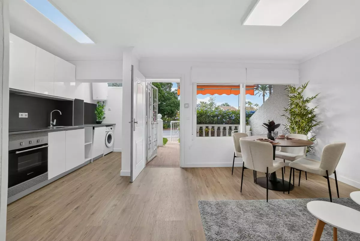 2-bedroom Bungalow In Orihuela, Spain (85 M²)