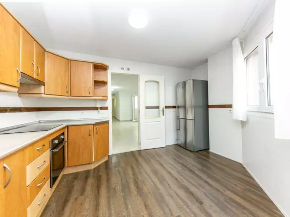 3-bedroom Apartment In Benalmádena, Spain (137 M²)