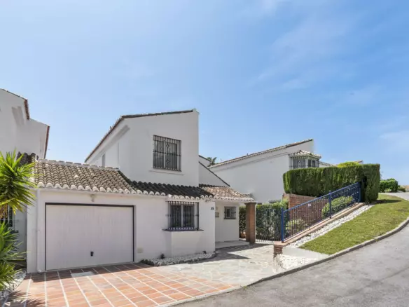 3-bedroom Villa In Mijas, Spain (181 M²)