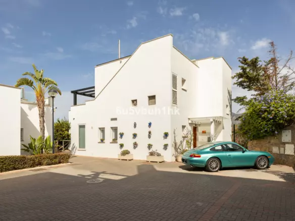 3-bedroom Villa In Marbella, Spain (291 M²)