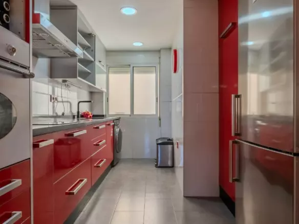 3-bedroom Apartment In Guardamar Del Segura, Spain (82 M²)