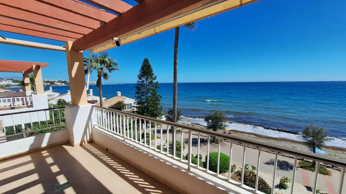 2-bedroom Apartment In Estepona, Spain (114 M²)