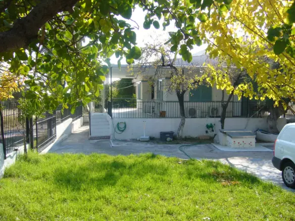 2-bedroom Detached House In Megara, Greece (80 M²)