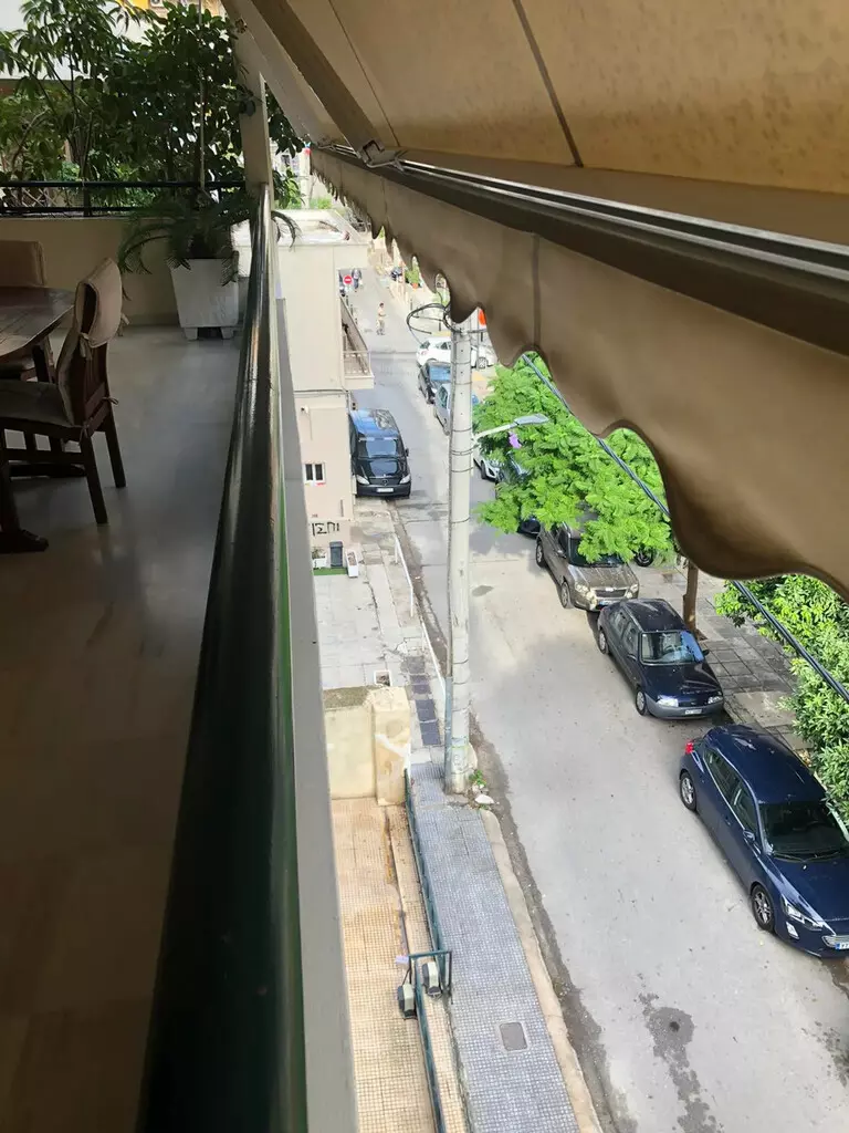 GOLDEN DEAL S.M.S.A. 4-bedroom Flat In Palaio Faliro, Greece (150 M²)