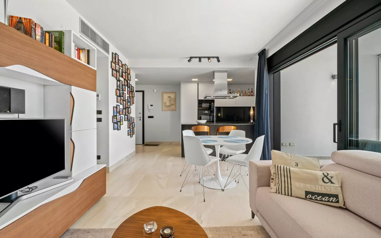 2-bedroom Apartment In Villamartin, Spain (61 M²)