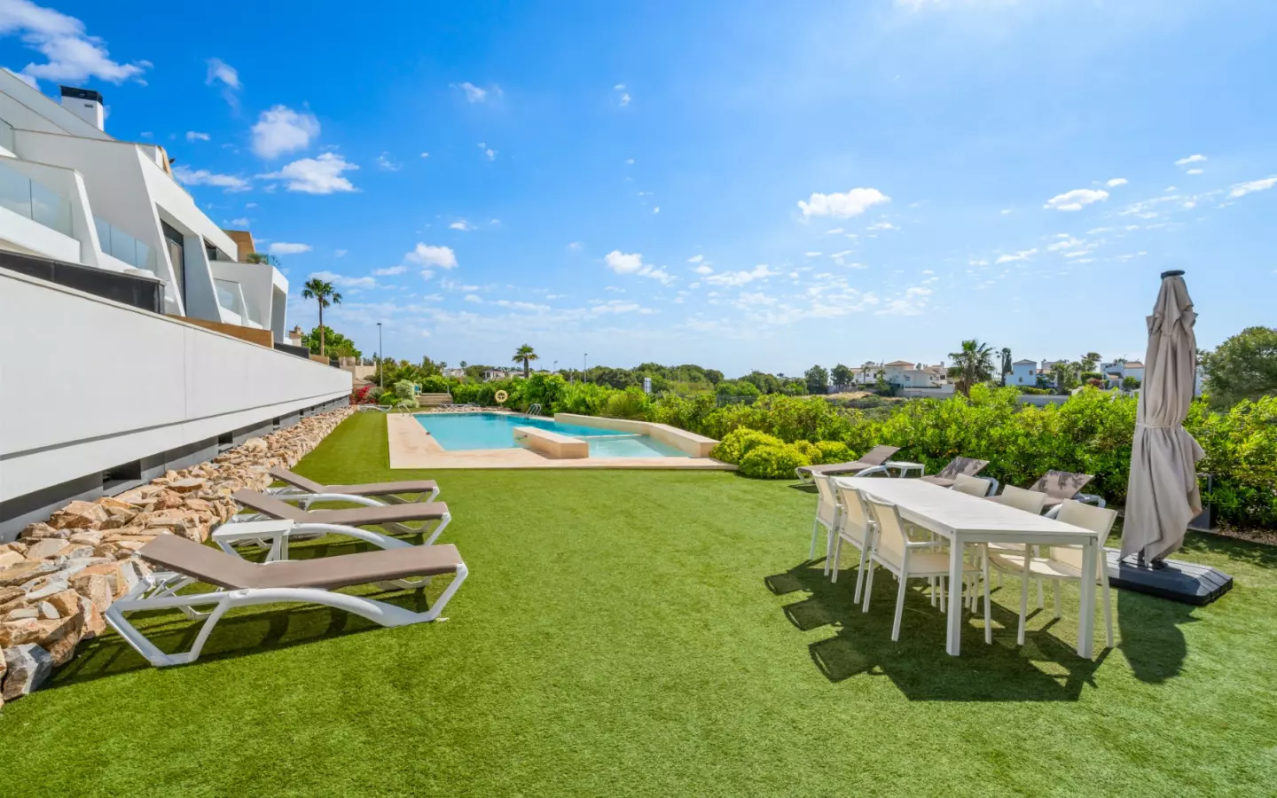 2-bedroom Apartment In Villamartin, Spain (61 M²)