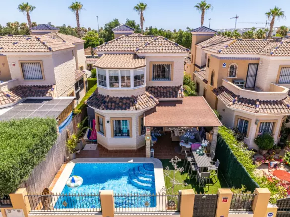 3-bedroom Villa In Guardamar Del Segura, Spain
