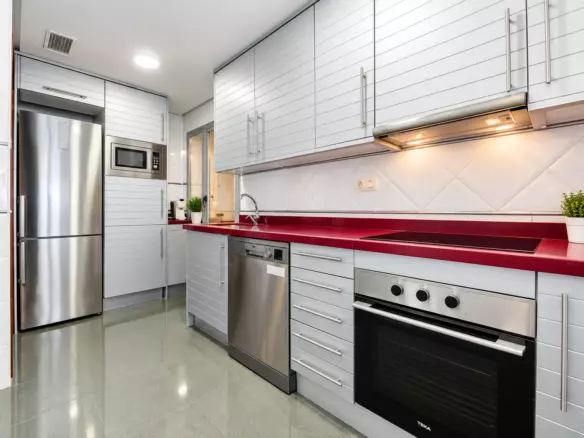 3-bedroom Apartment In Torrevieja, Spain (120 M²)