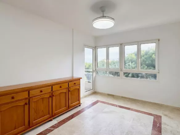 2-bedroom Apartment In Orihuela Costa, Spain (54 M²)