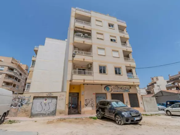 2-bedroom Apartment In Torrevieja, Spain (69 M²)