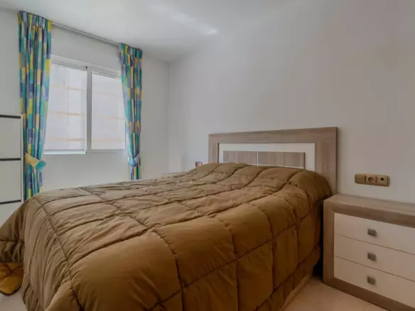 2-bedroom Apartment In Torrevieja, Spain (69 M²)