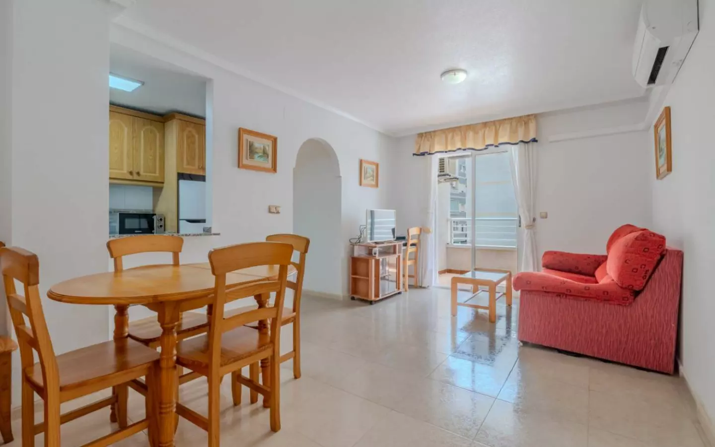 2-bedroom Apartment In Torrevieja, Spain (69 M²)