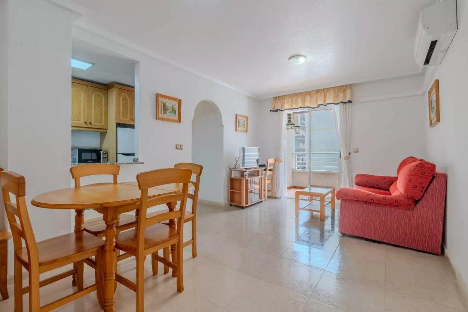 2-bedroom Apartment In Torrevieja, Spain (69 M²)