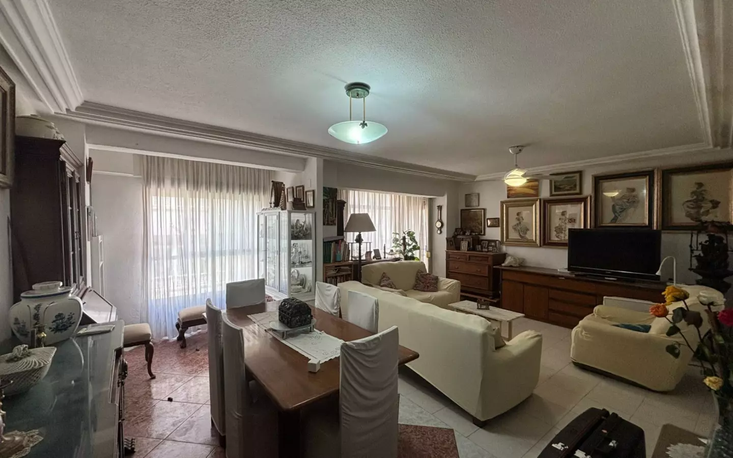 2-bedroom Apartment In Torrevieja, Spain (98 M²)