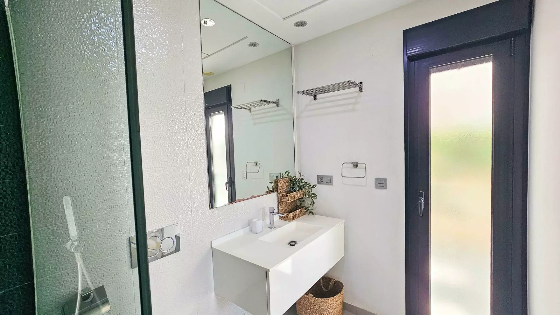 3-bedroom Villa In Rojales, Spain (125 M²)