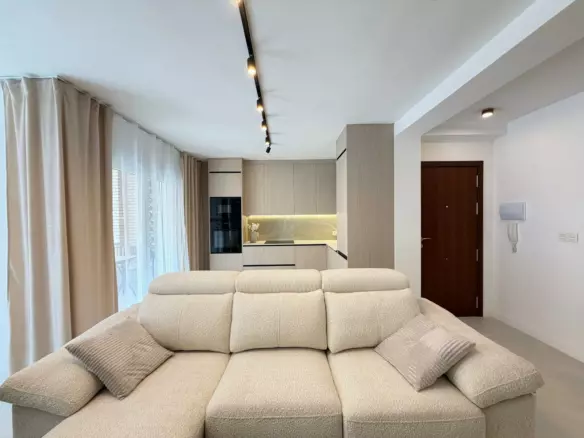 4-bedroom Apartment In Torrevieja, Spain (107 M²)