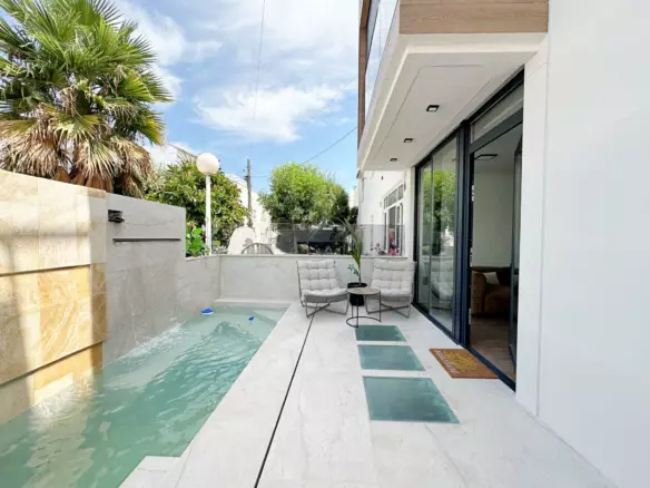 3-bedroom Town House In Torrevieja, Spain (180 M²)