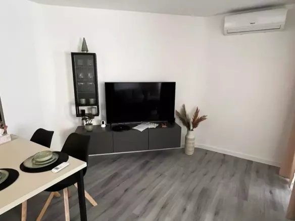 2-bedroom Apartment In Torrevieja, Spain (82 M²)