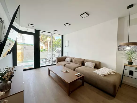 3-bedroom Town House In Torrevieja, Spain (180 M²)