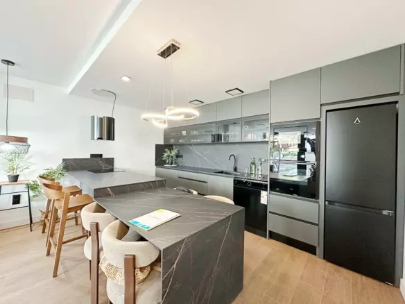 3-bedroom Town House In Torrevieja, Spain (180 M²)