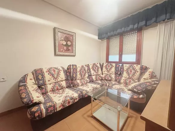 4-bedroom Apartment In Torrevieja, Spain (130 M²)