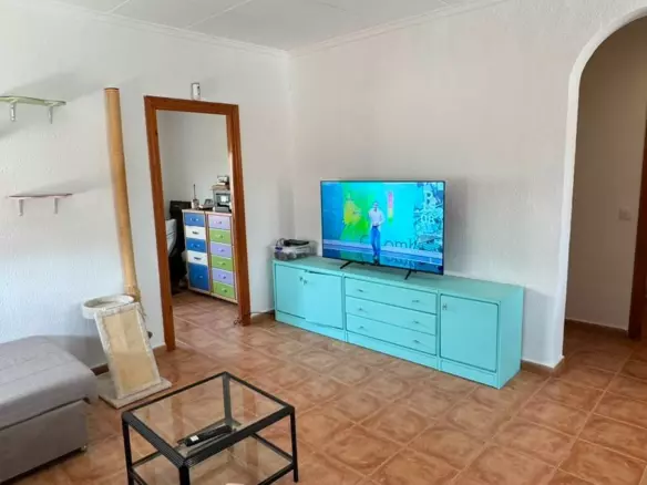 5-bedroom Semi In Torrevieja, Spain (170 M²)