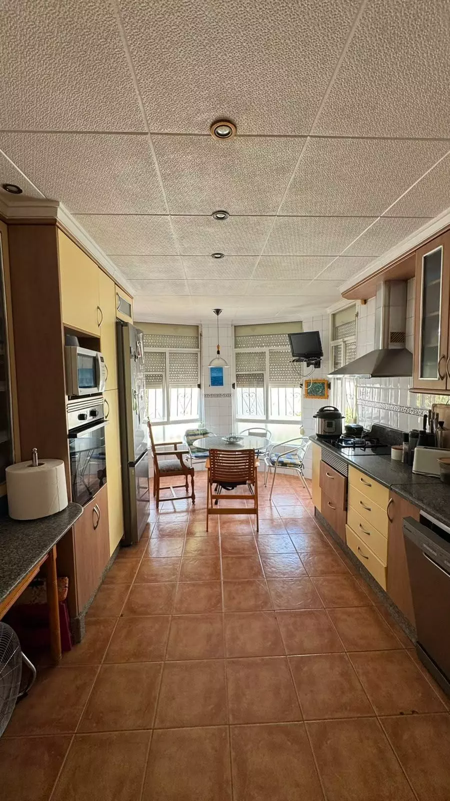 15-9-084ffb 5-bedroom Semi In Torrevieja, Spain (170 M²)