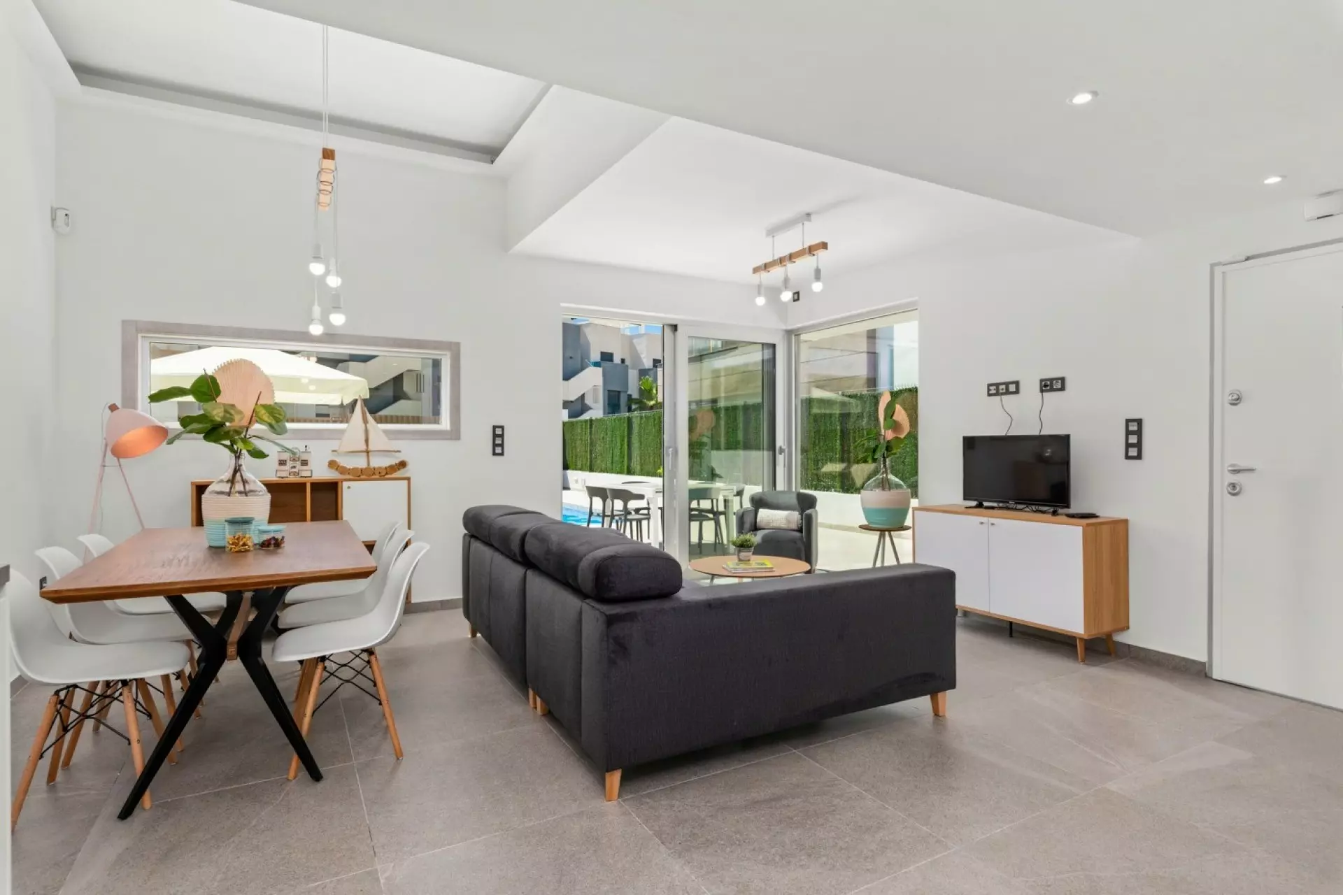 3-bedroom Property In Guardamar Del Segura, Spain (125 M²)
