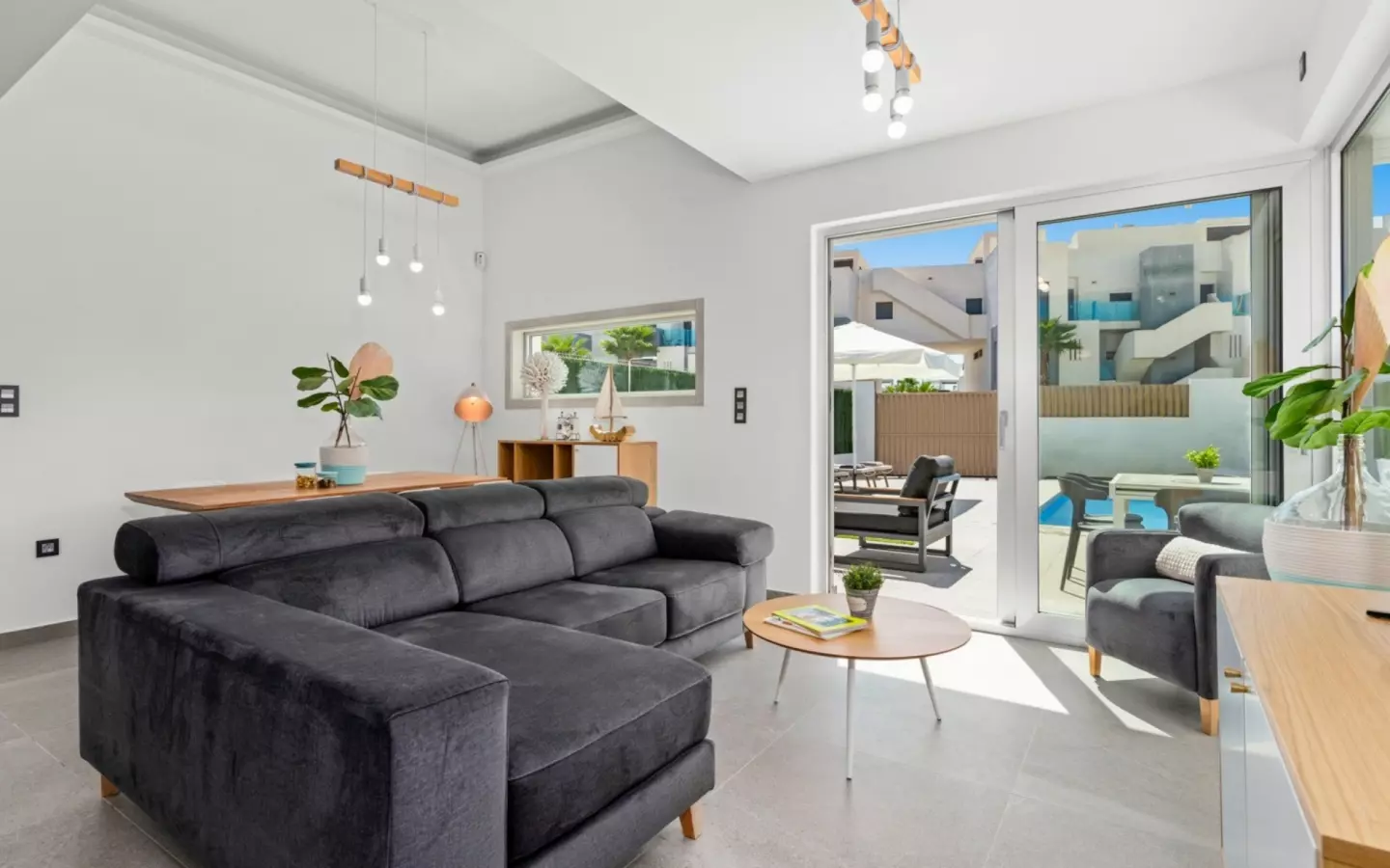 3-bedroom Property In Guardamar Del Segura, Spain (125 M²)