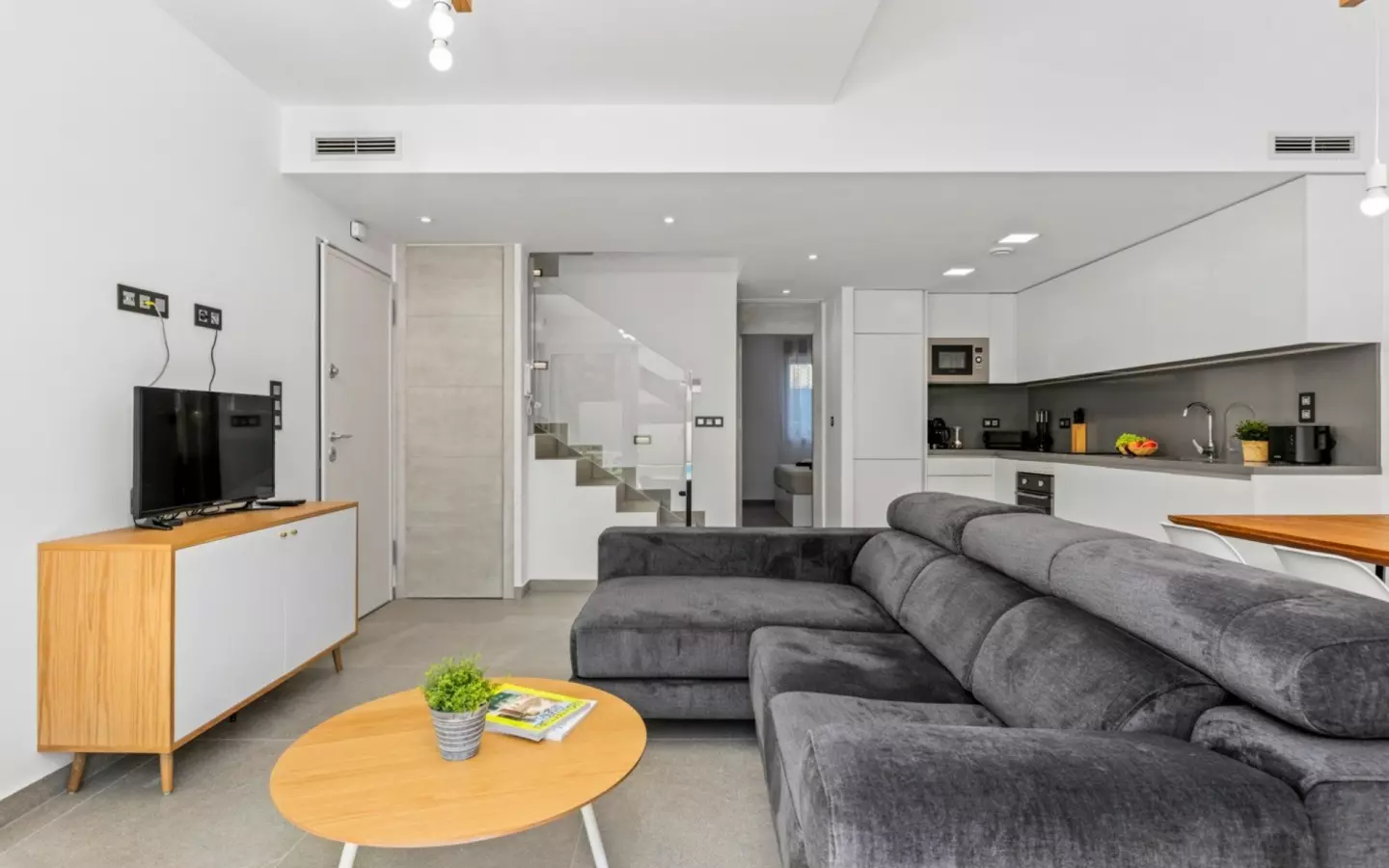 3-bedroom Property In Guardamar Del Segura, Spain (125 M²)