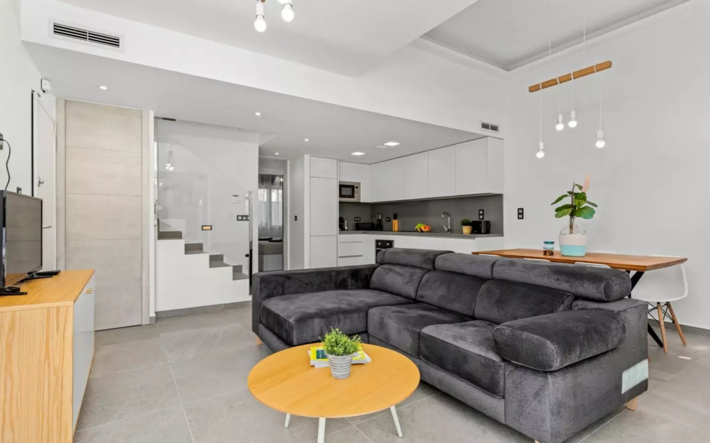 3-bedroom Property In Guardamar Del Segura, Spain (125 M²)