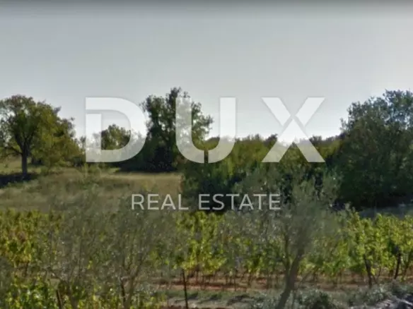 Land In Krnica, Croatia (1.064 M²)