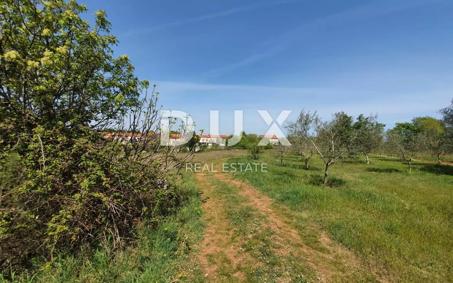 Land In Krnica, Croatia (912 M²)