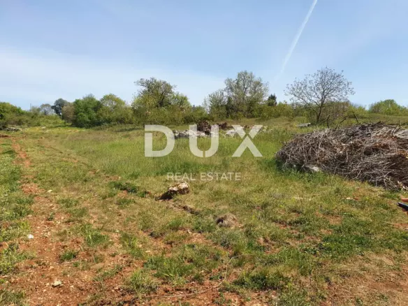 Land In Krnica, Croatia (912 M²)