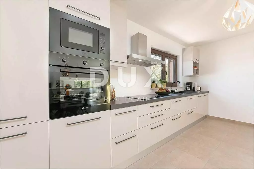 3-bedroom Villa In Labin, Croatia (205 M²)
