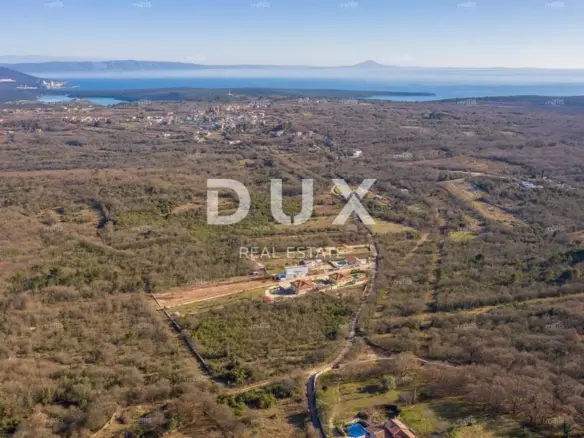 Land In Rakalj, Croatia (877 M²)