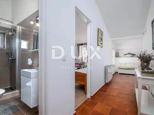 11-bedroom Detached House In Banjole, Croatia (500 M²)