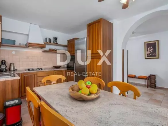 11-bedroom Detached House In Banjole, Croatia (500 M²)